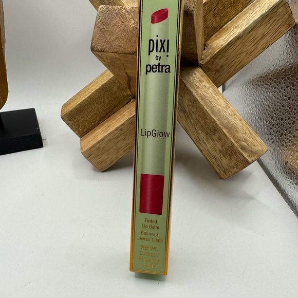 Pixi By Petra Lip Glow Tinted Lip Balm in Ruby NEW - Picture 1 of 4